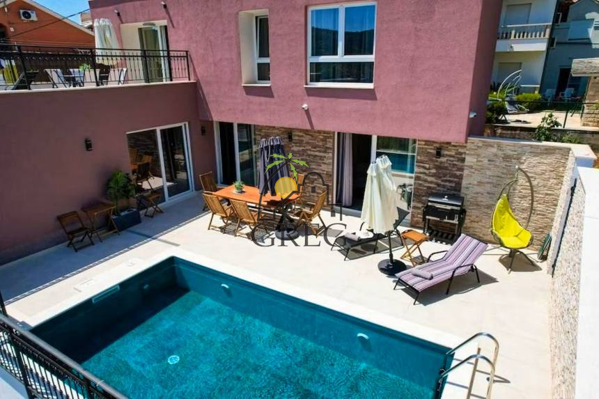 Chorwacja, Dalmacja Środkowa,  - Dom, na sprzedaż