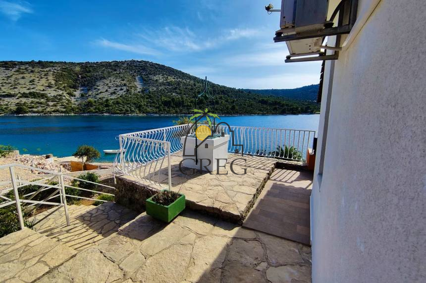 Croatia, Middle Dalmatia,  - House, for sale
