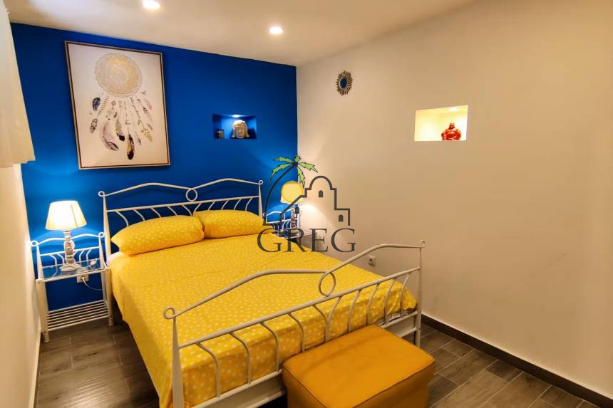 Croatia, Middle Dalmatia,  - House, for sale