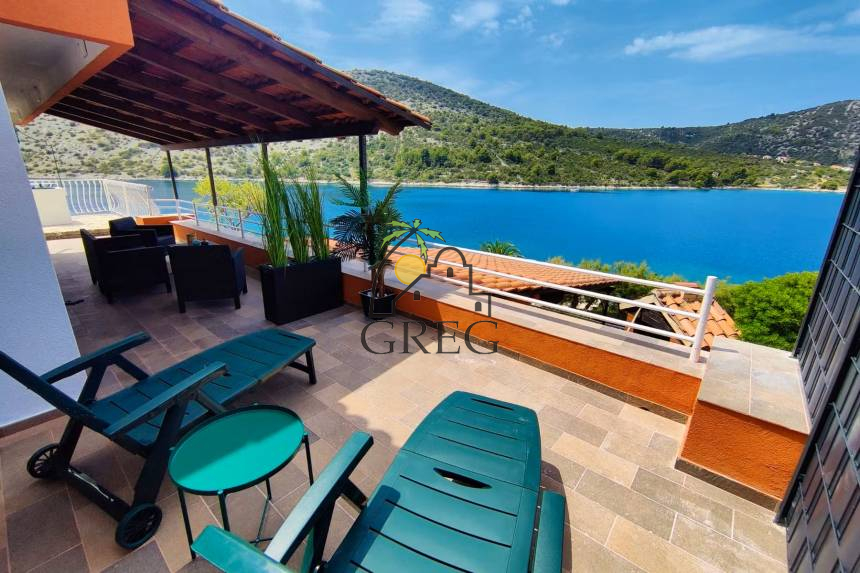 Croatia, Middle Dalmatia,  - House, for sale