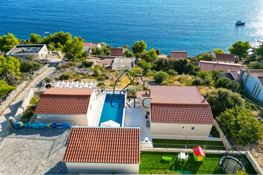 Croatia, Middle Dalmatia,  - House, for sale