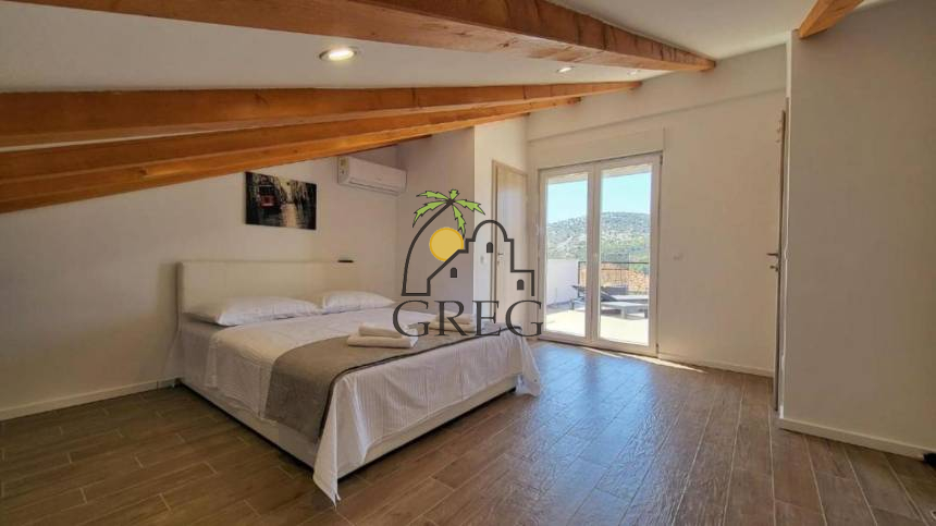 Chorwacja, Wyspa Ciovo,  - Dom, na sprzedaż