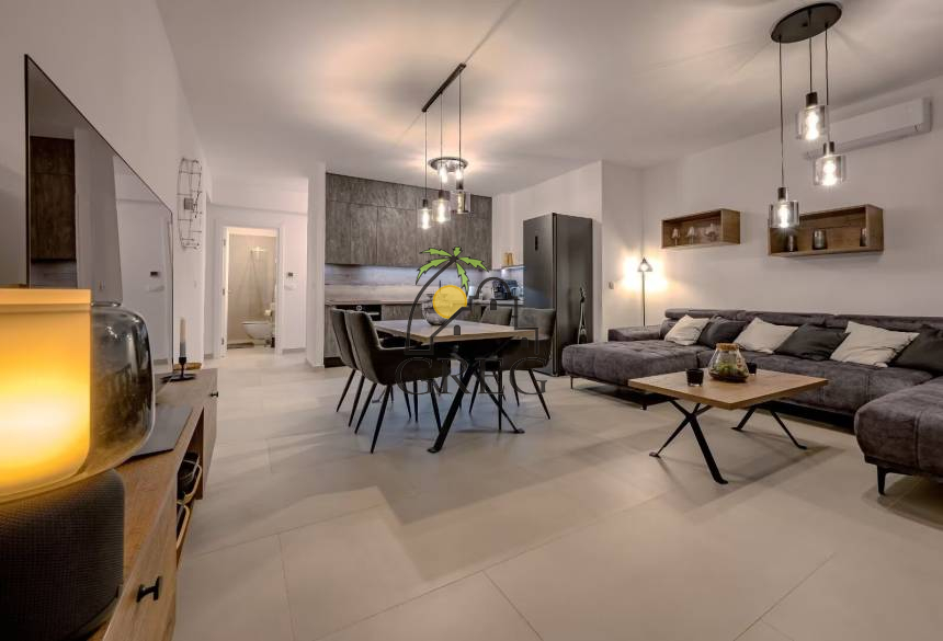 Croatia, Middle Dalmatia, Trogir - Apartment, for sale