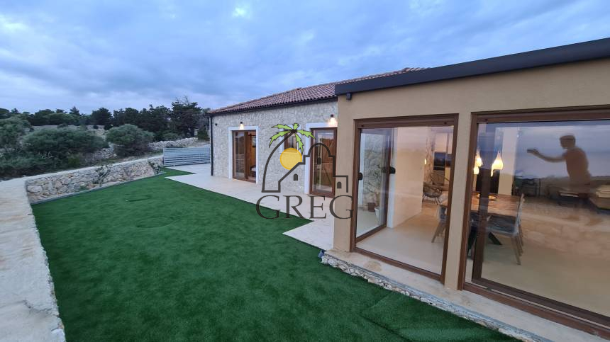 Croatia, Island of Pag, Lun - House, for sale