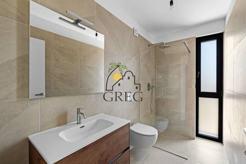 Croatia, Istria Peninsula, Novigrad - Apartment, for sale