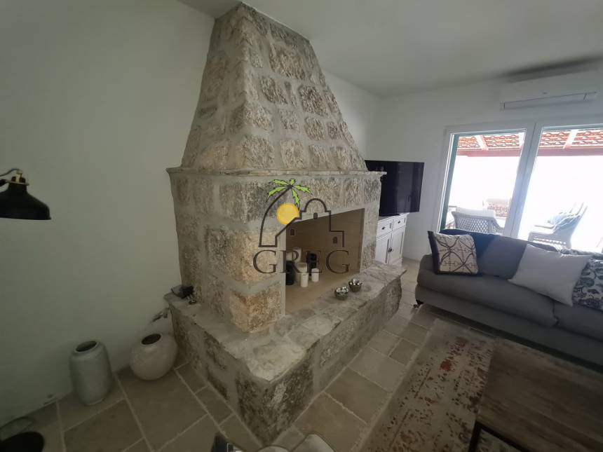 Chorwacja, Dalmacja Środkowa,  - Dom kamienny, na sprzedaż