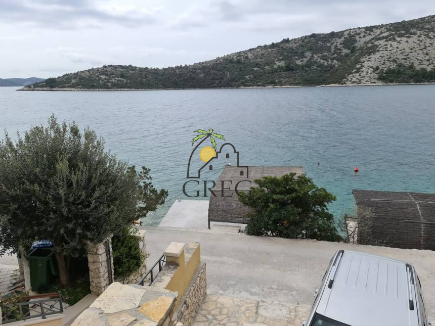 Chorwacja, Dalmacja Środkowa,  - Dom kamienny, na sprzedaż