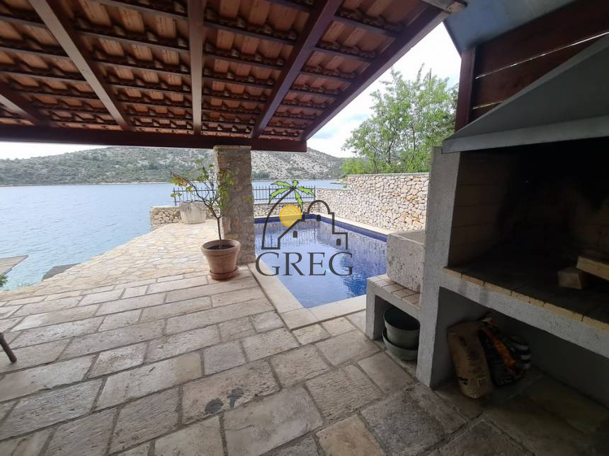 Chorwacja, Dalmacja Środkowa,  - Dom kamienny, na sprzedaż