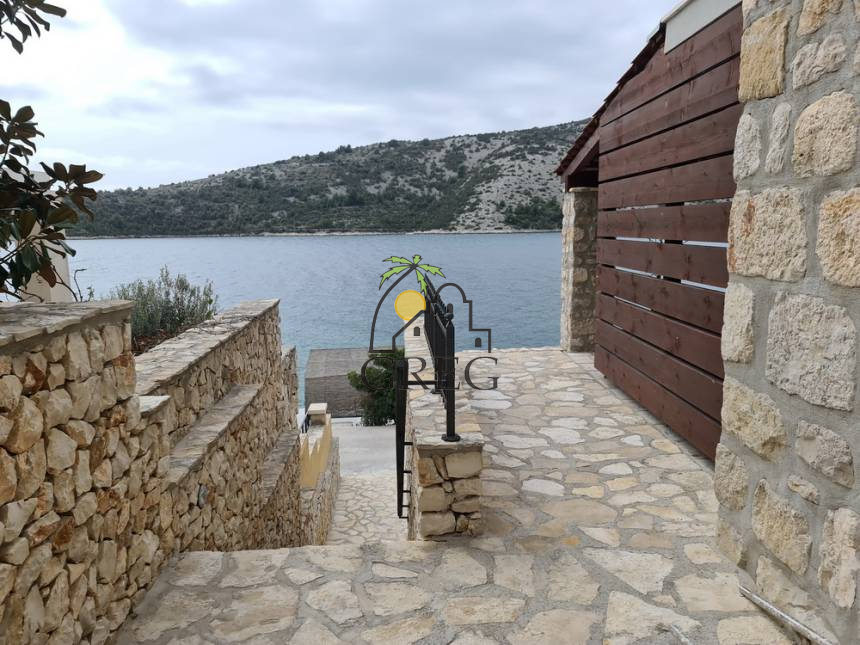 Chorwacja, Dalmacja Środkowa,  - Dom kamienny, na sprzedaż