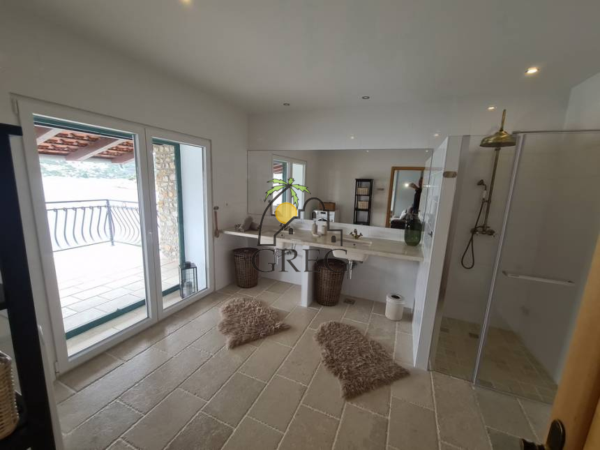 Chorwacja, Dalmacja Środkowa,  - Dom kamienny, na sprzedaż