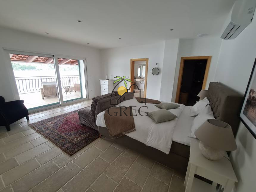 Chorwacja, Dalmacja Środkowa,  - Dom kamienny, na sprzedaż