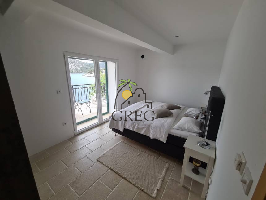 Chorwacja, Dalmacja Środkowa,  - Dom kamienny, na sprzedaż