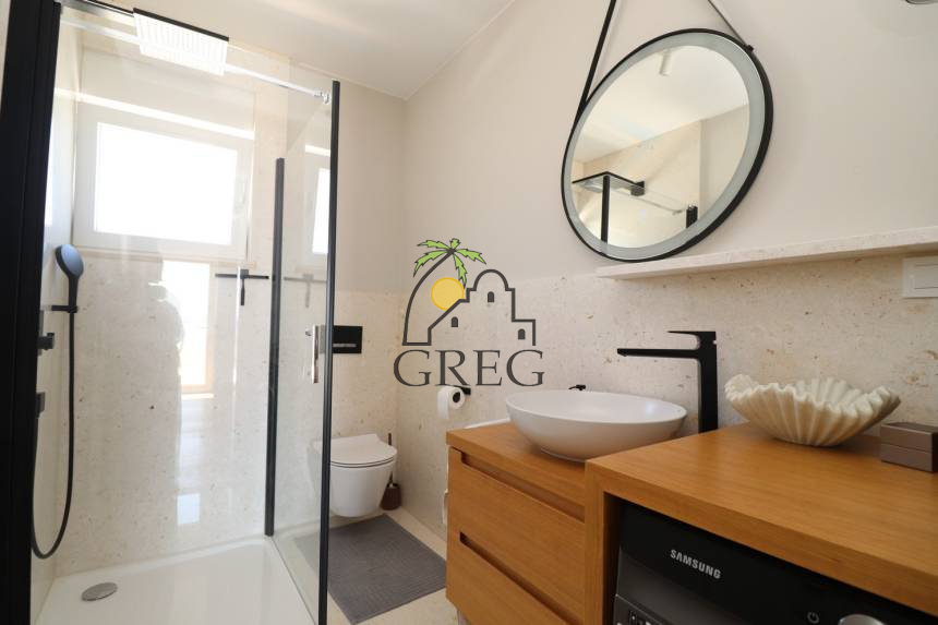 Chorwacja, Dalmacja Północna, Vodice - Apartamentowiec, na sprzedaż