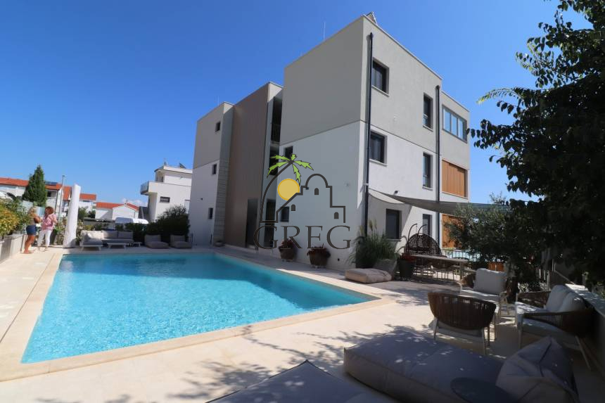 Chorwacja, Dalmacja Północna, Vodice - Apartamentowiec, na sprzedaż