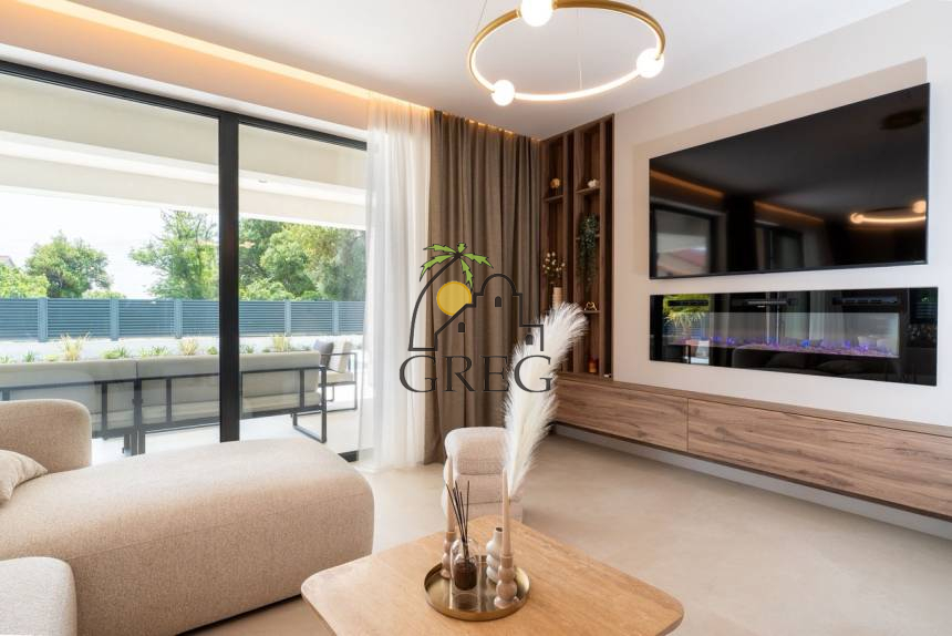 Croatia, North Dalmatia, Privlaka - House, for sale