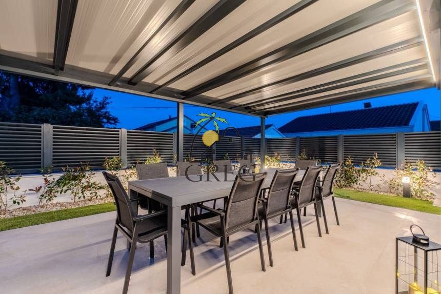 Croatia, North Dalmatia, Privlaka - House, for sale