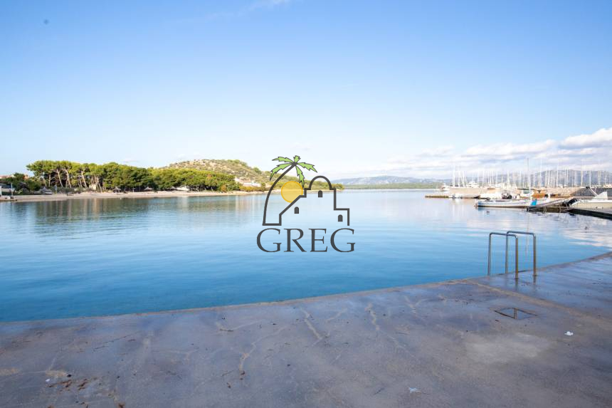 Chorwacja, Wyspa Murter,  - Bliźniak, na sprzedaż