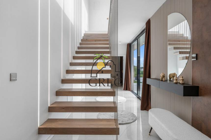 Croatia, North Dalmatia, Tribunj - Semi-detached house, for sale