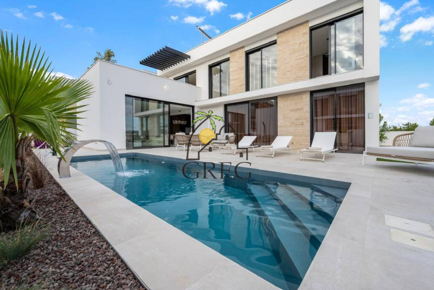 Croatia, North Dalmatia, Tribunj - Semi-detached house, for sale