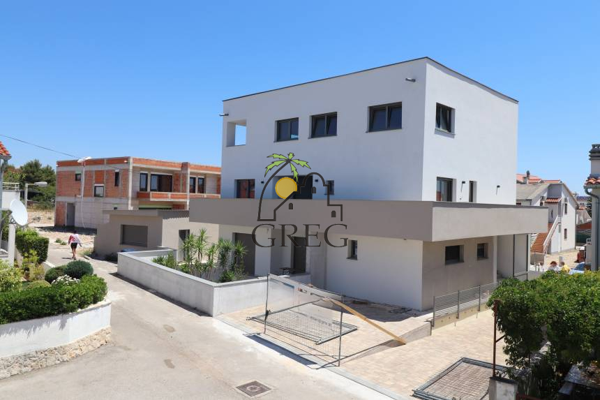 Croatia, North Dalmatia, Vodice - Apartment, for sale