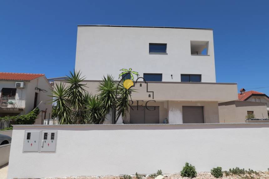 Croatia, North Dalmatia, Vodice - Apartment, for sale