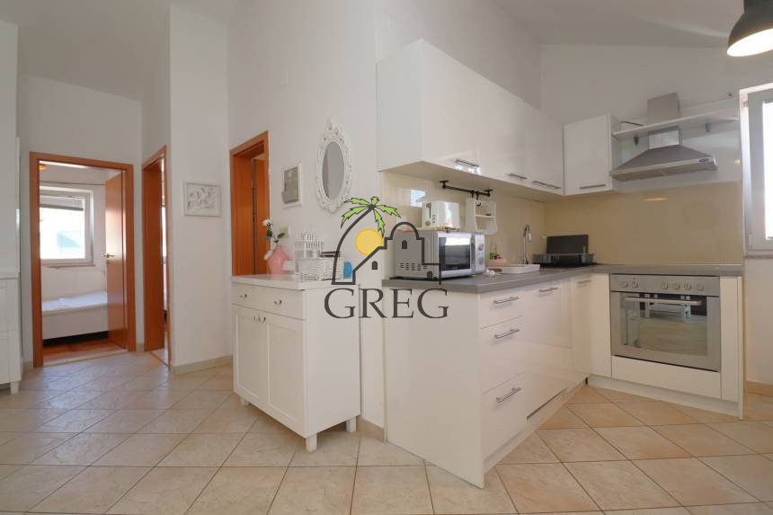 Croatia, North Dalmatia, Srima - Apartment, for sale