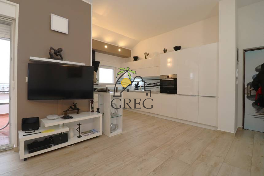 Croatia, North Dalmatia, Vodice - Apartment, for sale