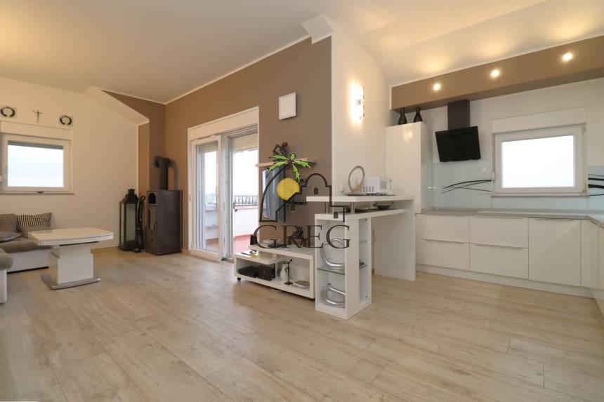 Croatia, North Dalmatia, Vodice - Apartment, for sale