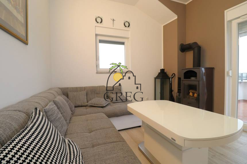 Croatia, North Dalmatia, Vodice - Apartment, for sale