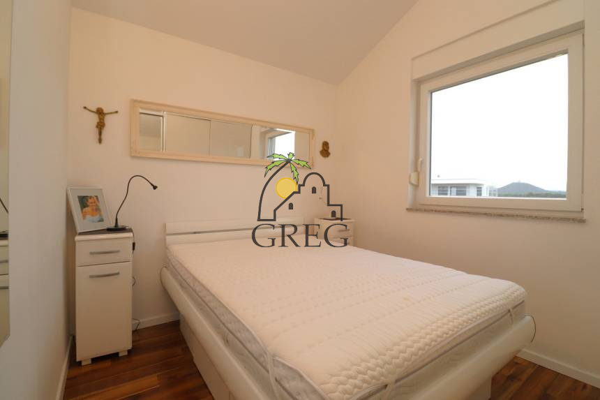 Croatia, North Dalmatia, Vodice - Apartment, for sale