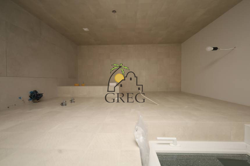 Croatia, North Dalmatia, Vodice - Apartment, for sale