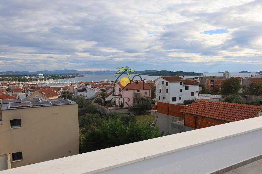 Croatia, North Dalmatia, Vodice - Apartment, for sale