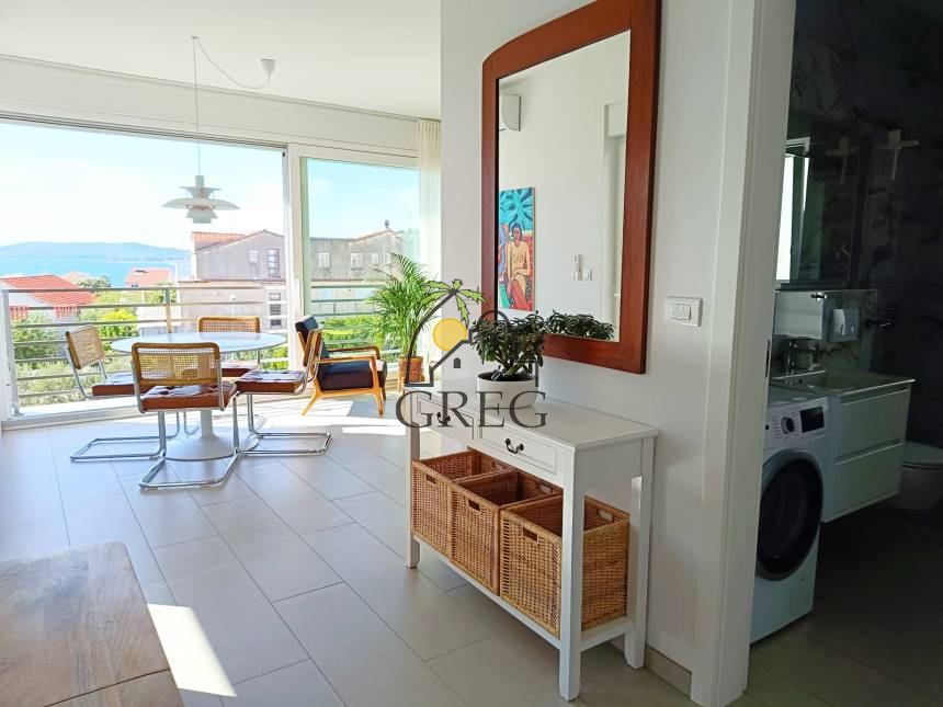 Croatia, North Dalmatia, Žaborić - Apartment, for sale