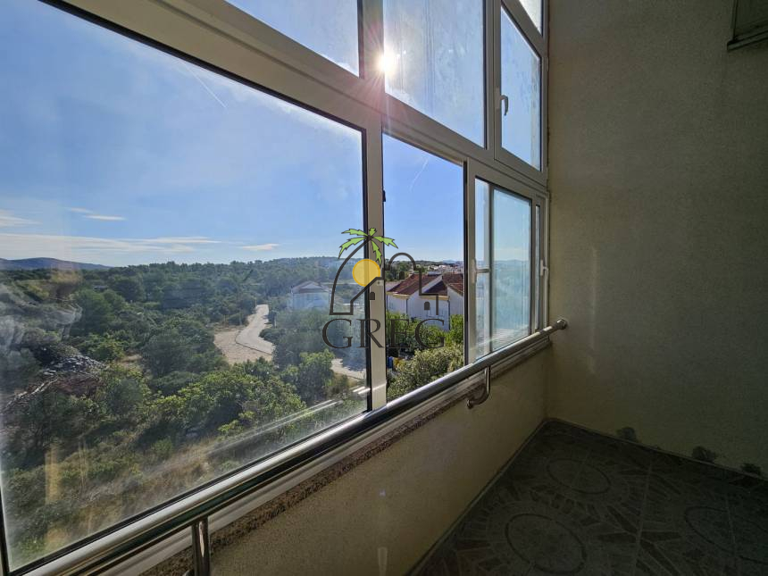 Croatia, North Dalmatia, Podsolarsko - Apartment, for sale