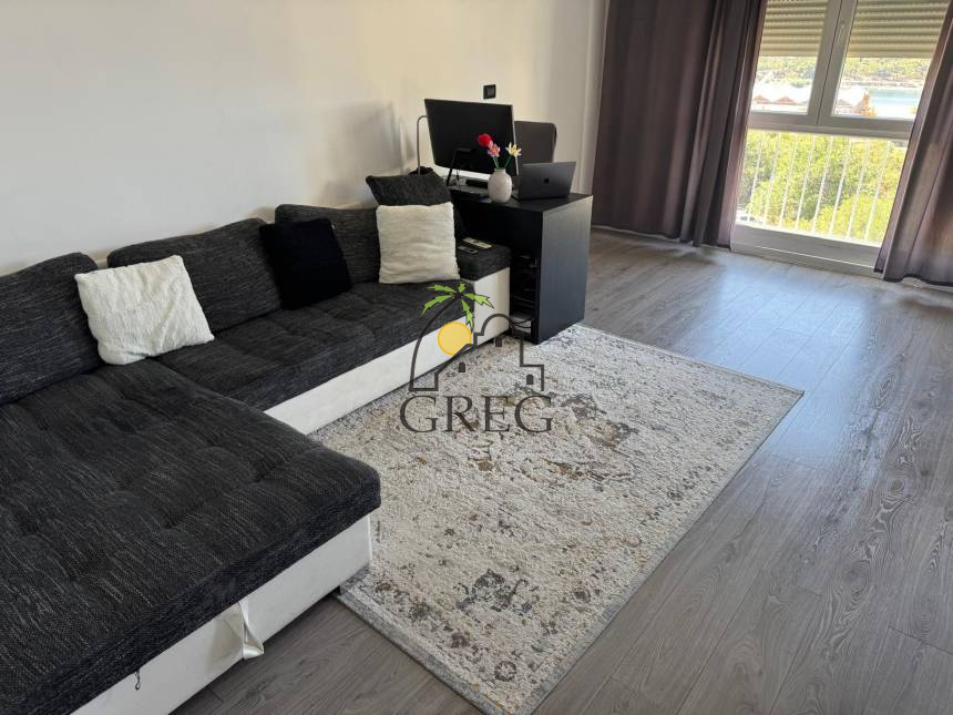 Croatia, North Dalmatia, Šibenik  - Apartment, for sale