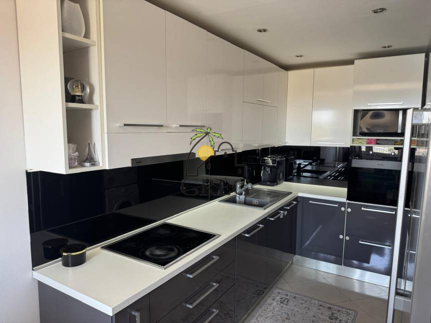 Croatia, North Dalmatia, Šibenik  - Apartment, for sale