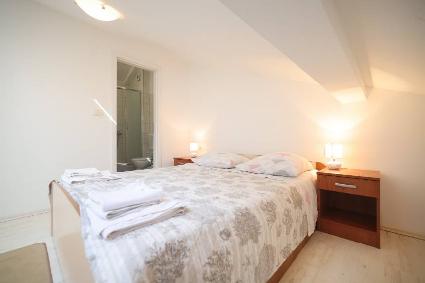 Croatia, North Dalmatia, Zaton - Apartment, for sale