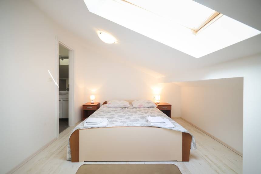 Croatia, North Dalmatia, Zaton - Apartment, for sale