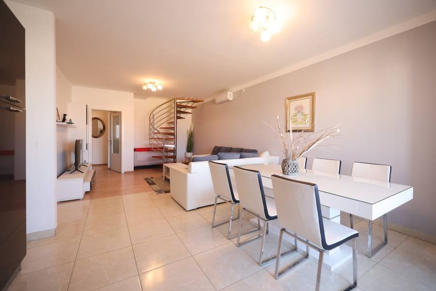 Croatia, North Dalmatia, Zaton - Apartment, for sale