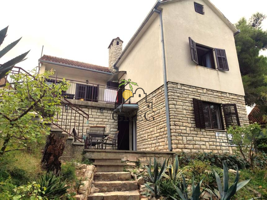 Croatia, Middle Dalmatia,  - House, for sale