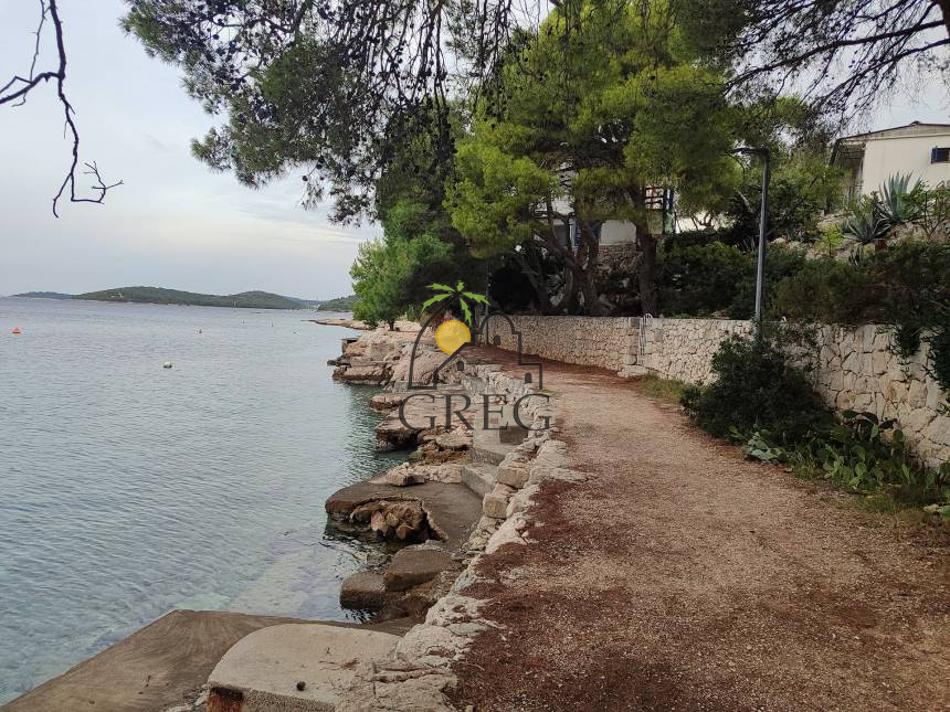 Croatia, Middle Dalmatia,  - House, for sale