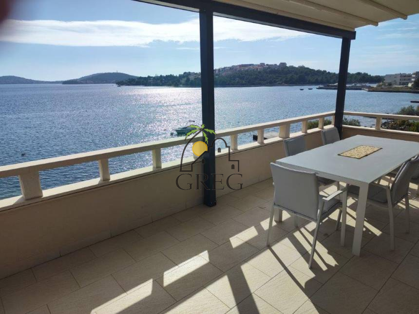Croatia, Middle Dalmatia,  - House, for sale