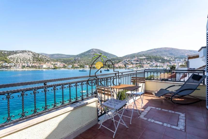 Croatia, Middle Dalmatia,  - House, for sale