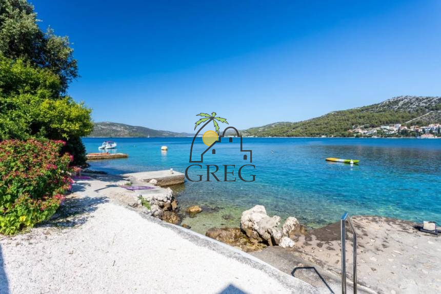 Croatia, Middle Dalmatia,  - House, for sale