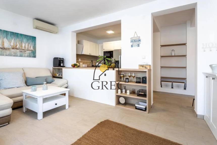 Croatia, Middle Dalmatia,  - House, for sale