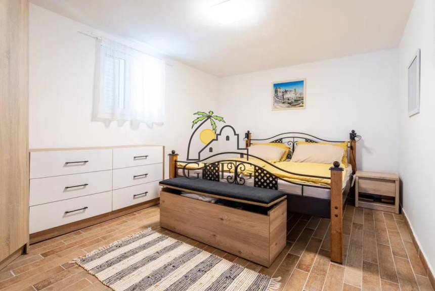 Croatia, Middle Dalmatia,  - House, for sale