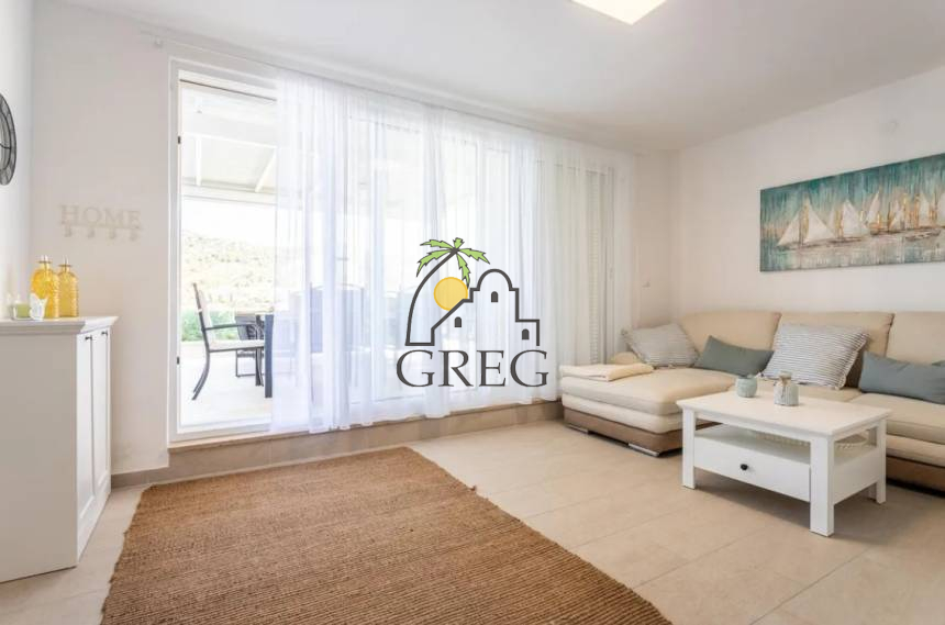 Croatia, Middle Dalmatia,  - House, for sale