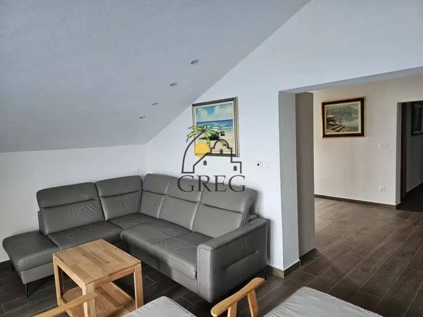 Croatia, Island of Murter,  - House, for sale