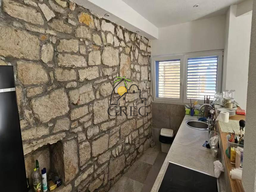 Croatia, Island of Murter,  - House, for sale