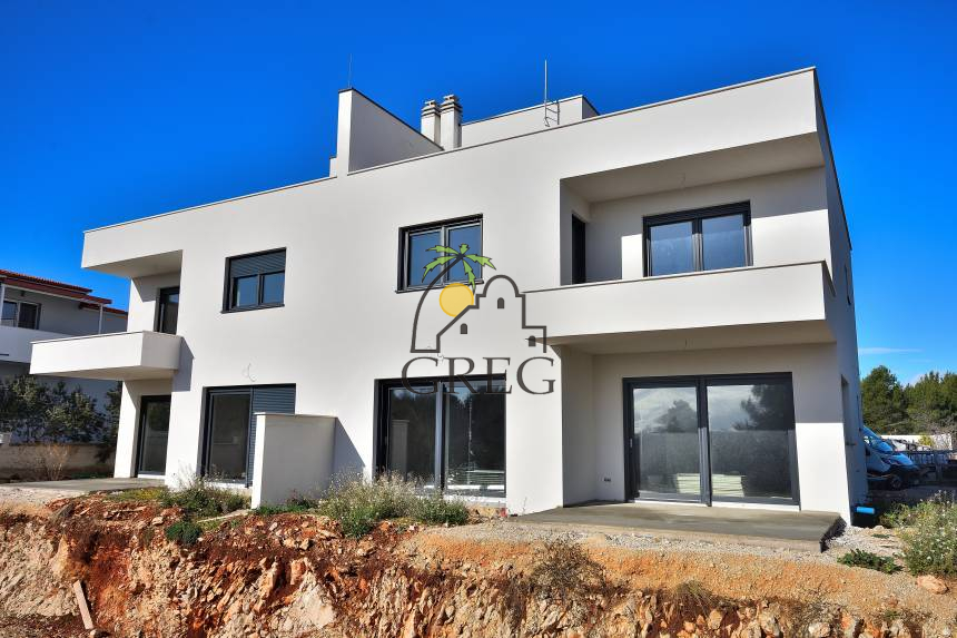 Croatia, North Dalmatia, Vodice - Semi-detached house, for sale